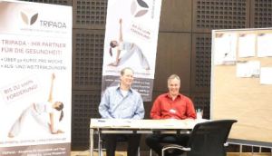 Hans Deutzmann und Dr.Klische auf dem Gesundheitstag der Barmenia web